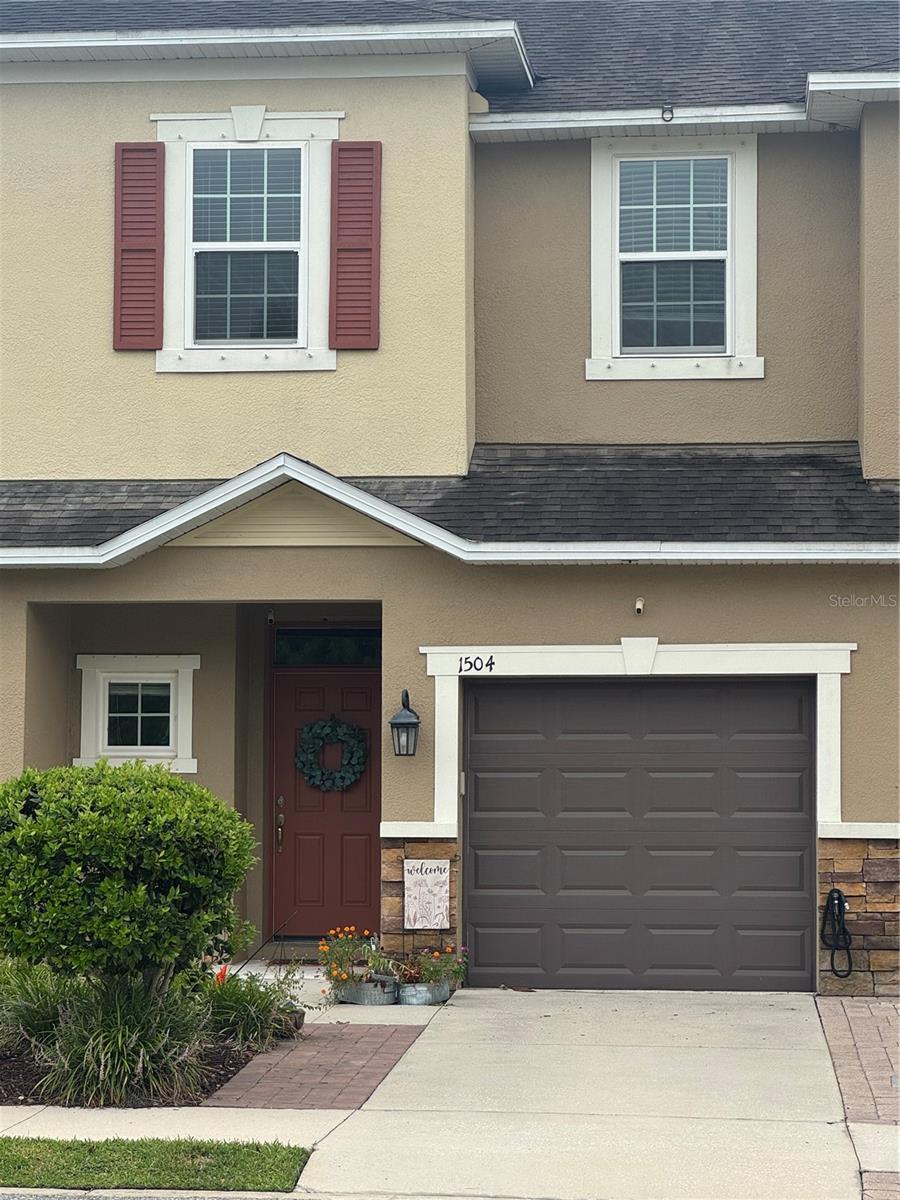 1504 MERLOT COURT