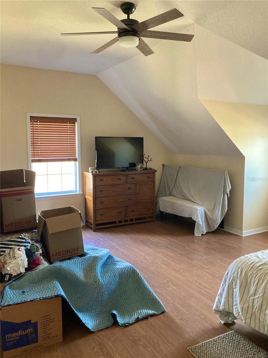 FAIRCHILD OAKS PH 1 - Residential