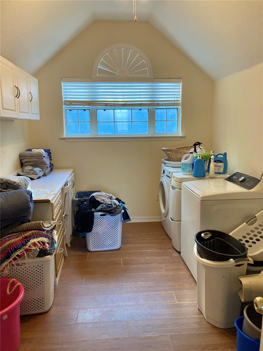 FAIRCHILD OAKS PH 1 - Residential