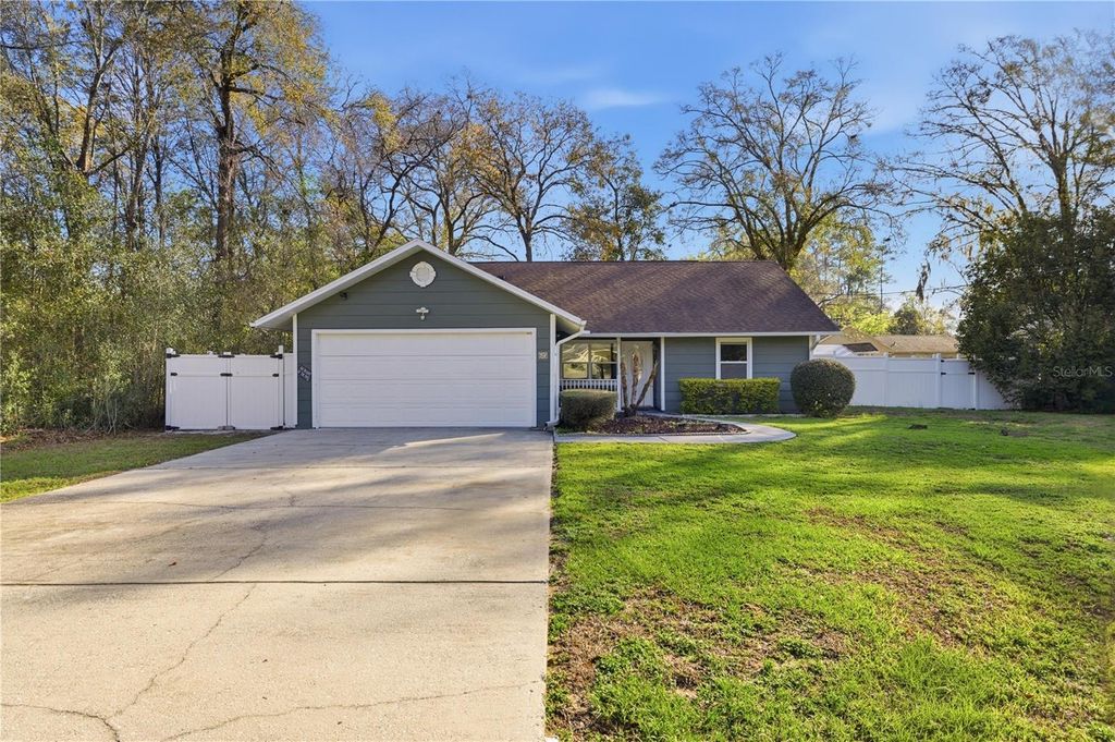 Photo of 63 Teak Run, Ocala, FL 34472 (MLS # OM720726)