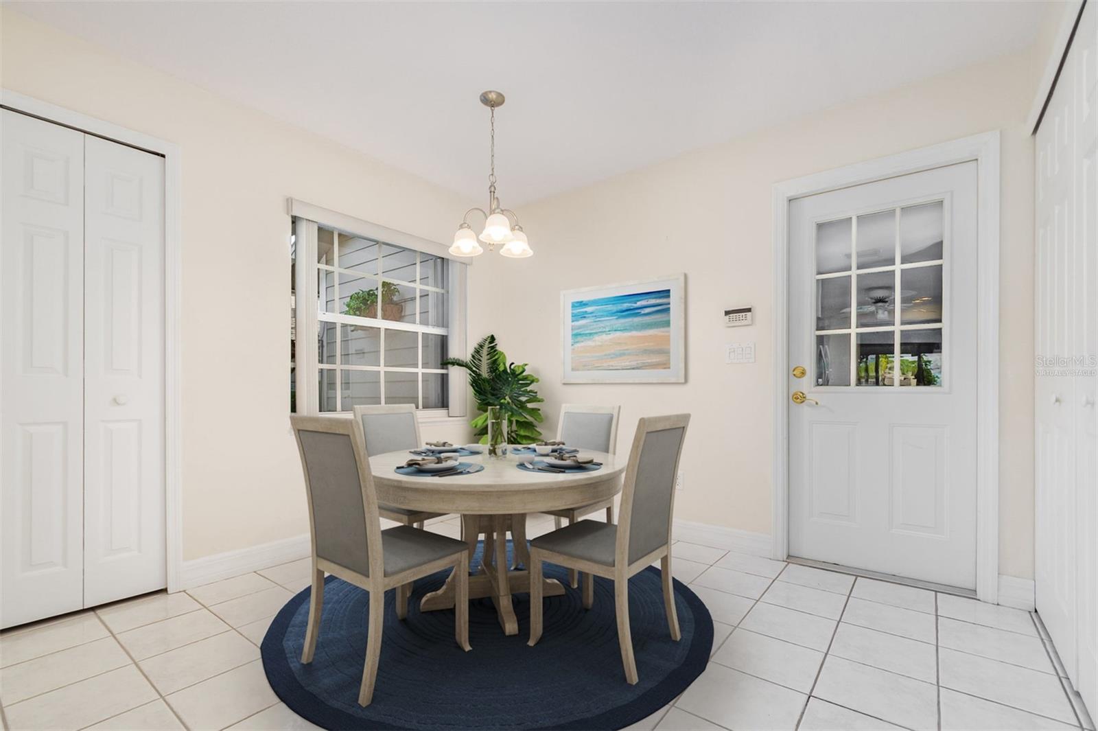 SPRUCE CREEK FLY IN - Residential