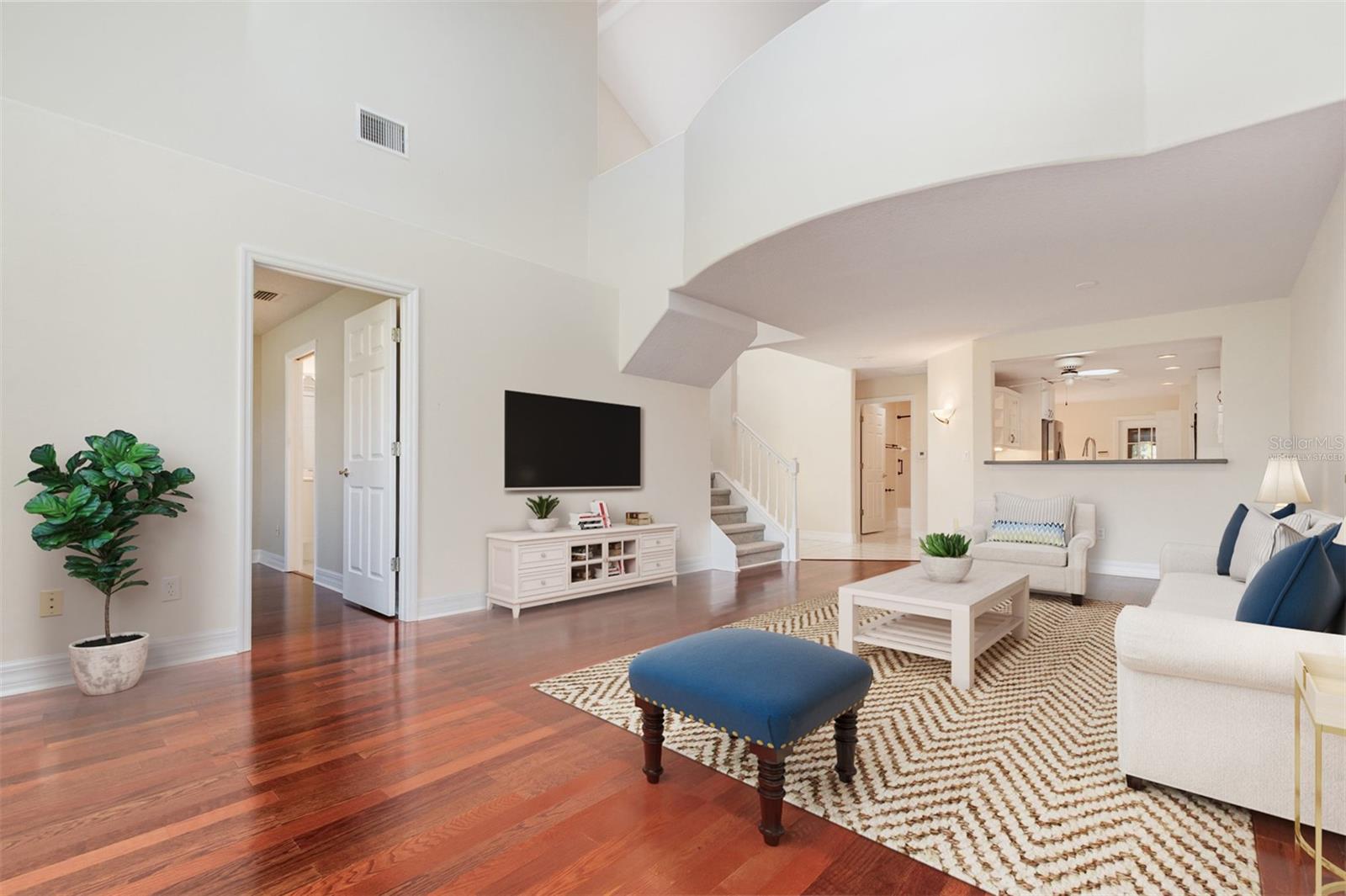 SPRUCE CREEK FLY IN - Residential