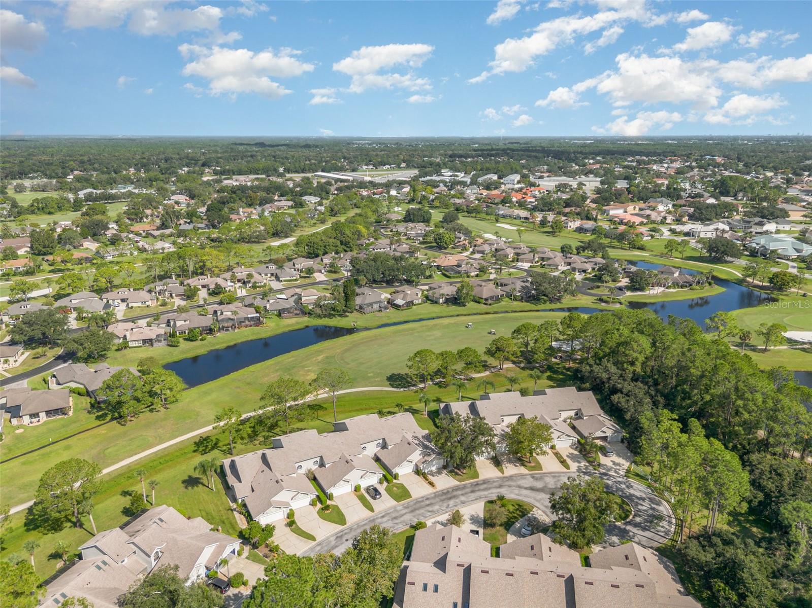 SPRUCE CREEK FLY IN - Residential