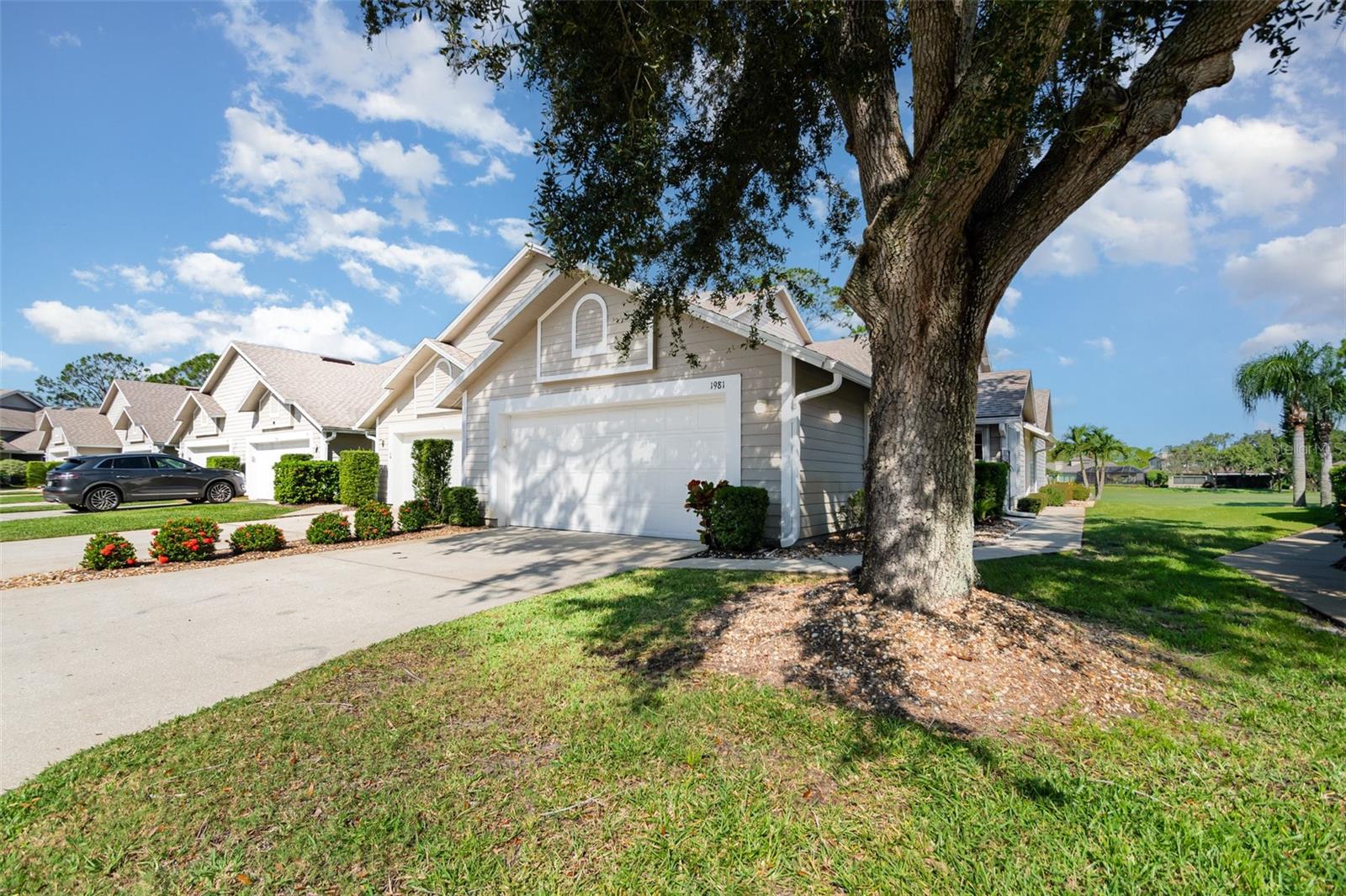 SPRUCE CREEK FLY IN - Residential