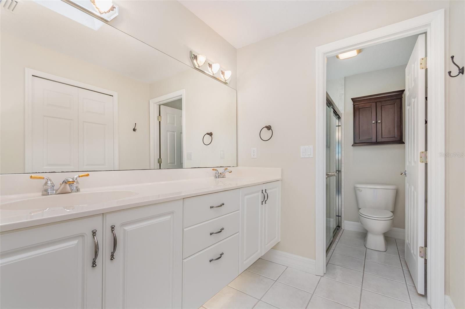 SPRUCE CREEK FLY IN - Residential