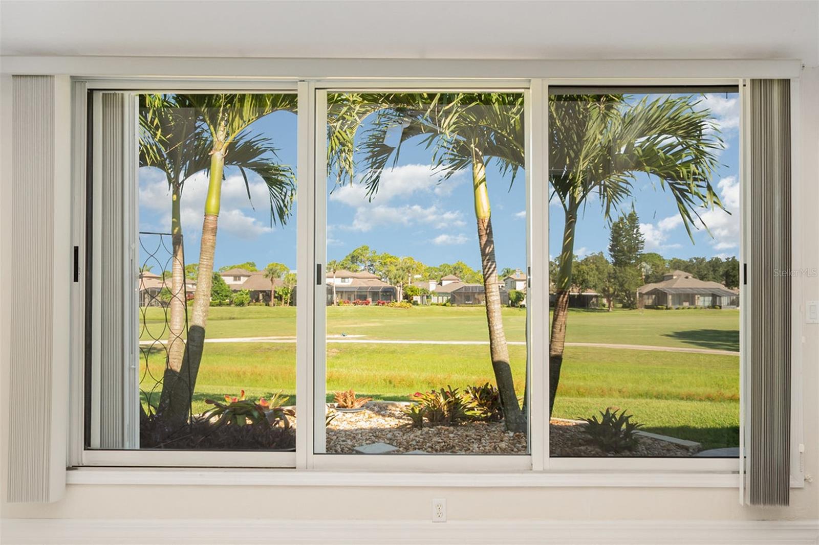 SPRUCE CREEK FLY IN - Residential