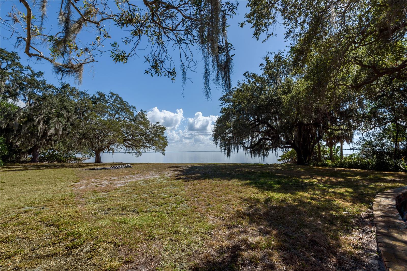 SHELL POINT - Land