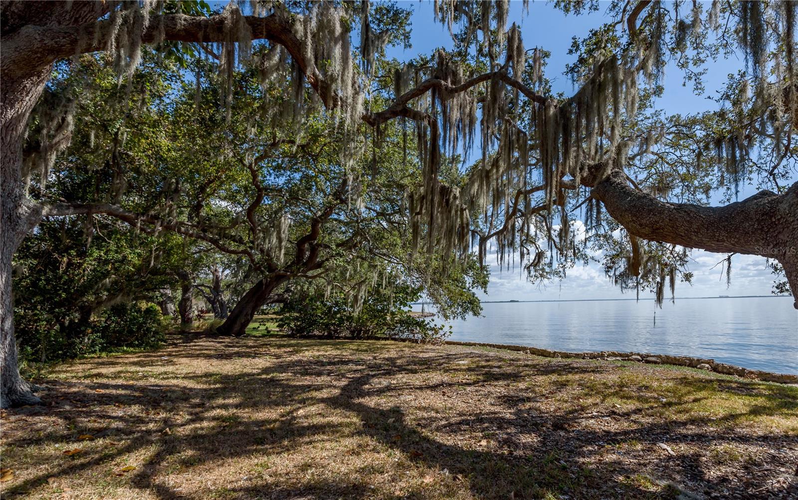 SHELL POINT - Land