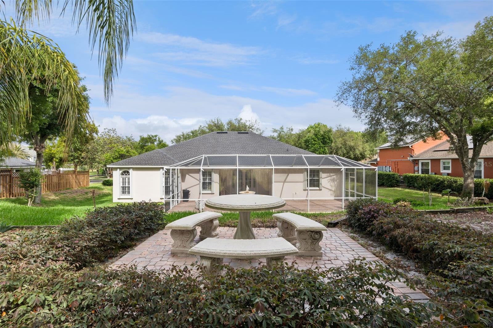 SEVILLE CHASE - Residential