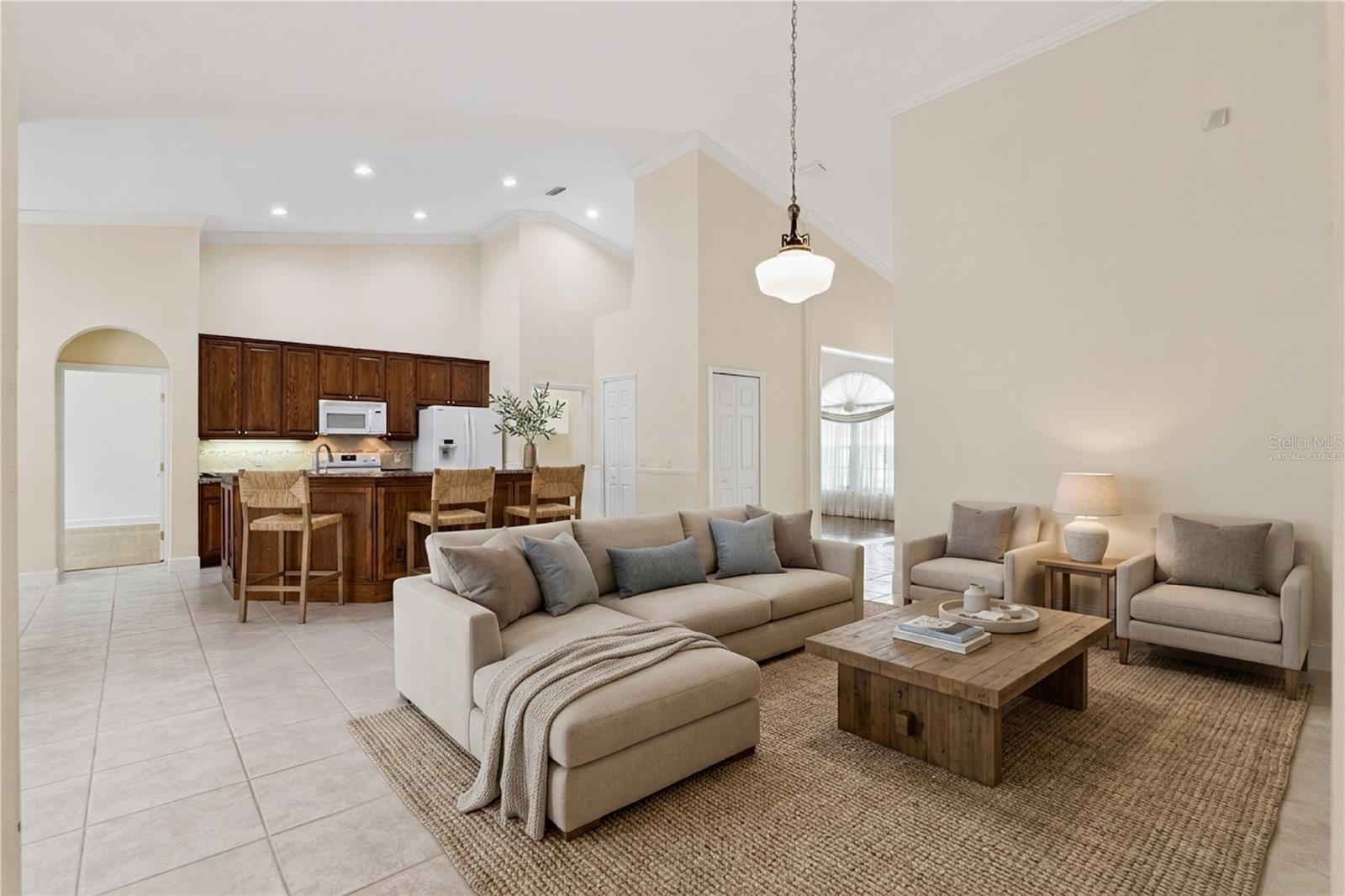 SEVILLE CHASE - Residential