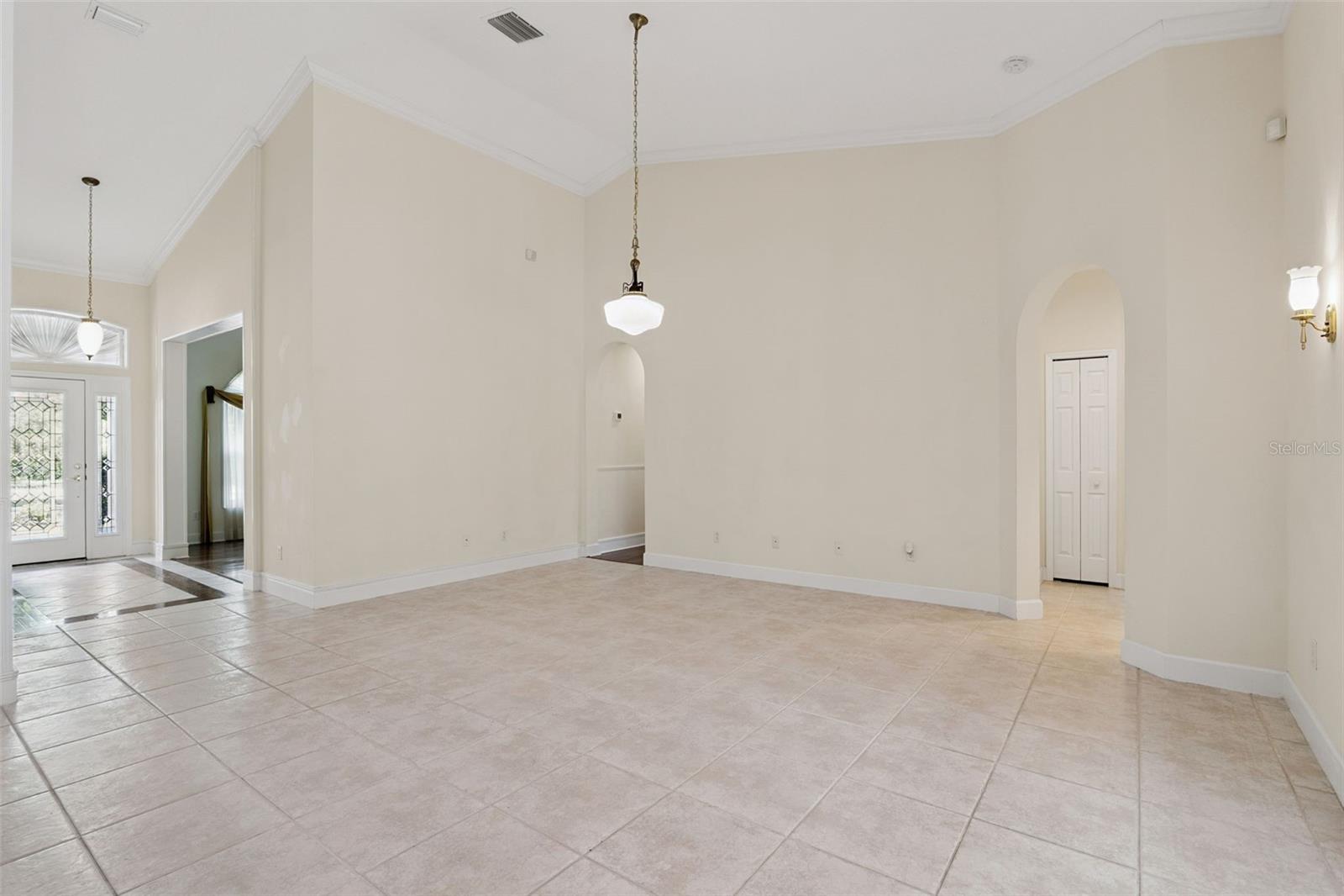 SEVILLE CHASE - Residential