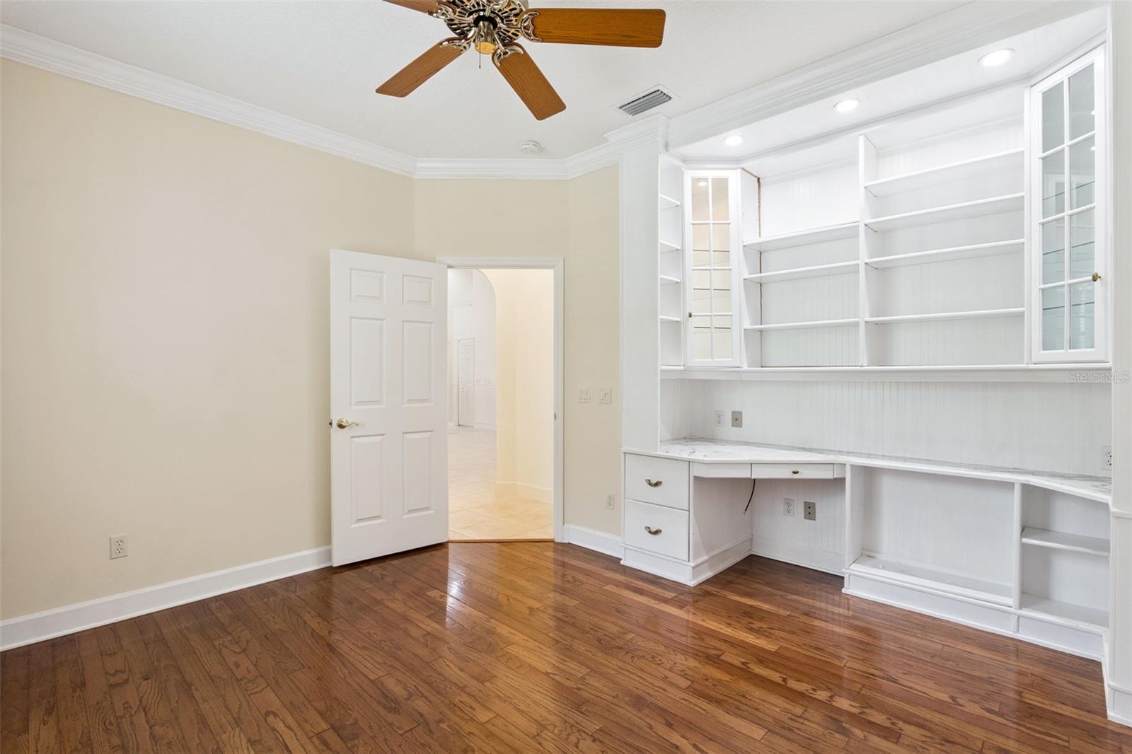 SEVILLE CHASE - Residential