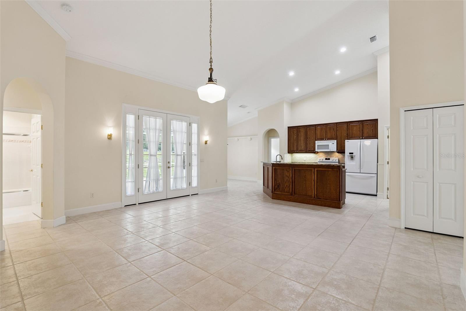 SEVILLE CHASE - Residential