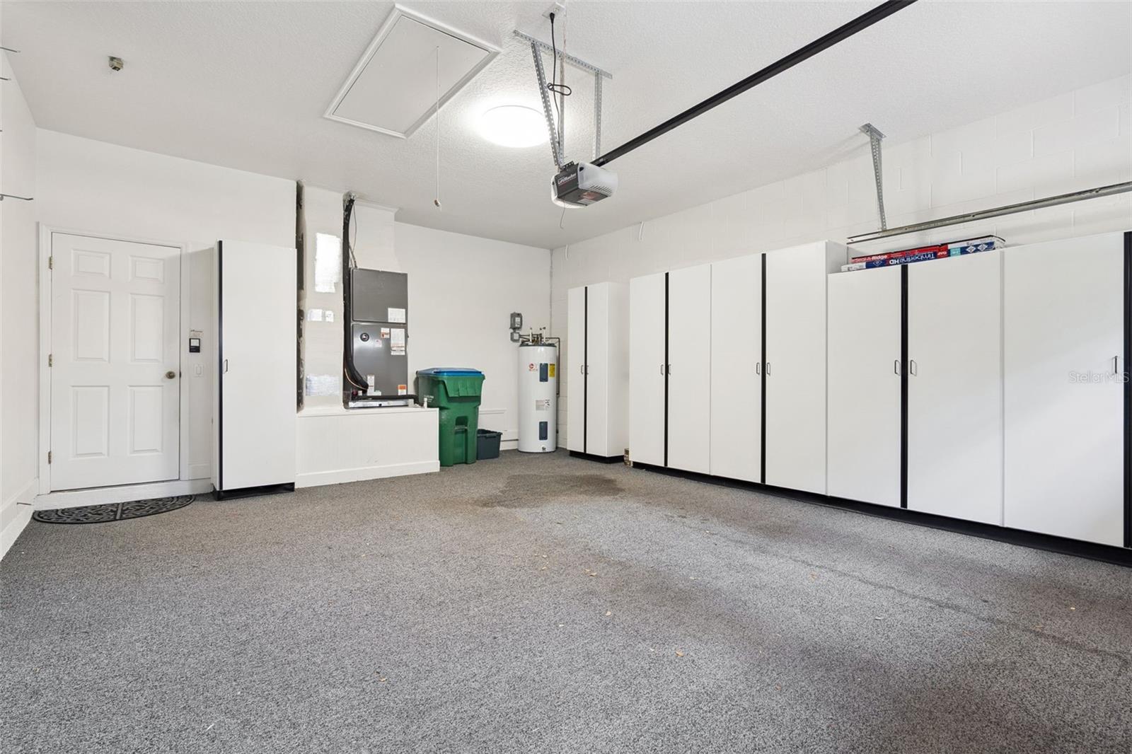 SEVILLE CHASE - Residential