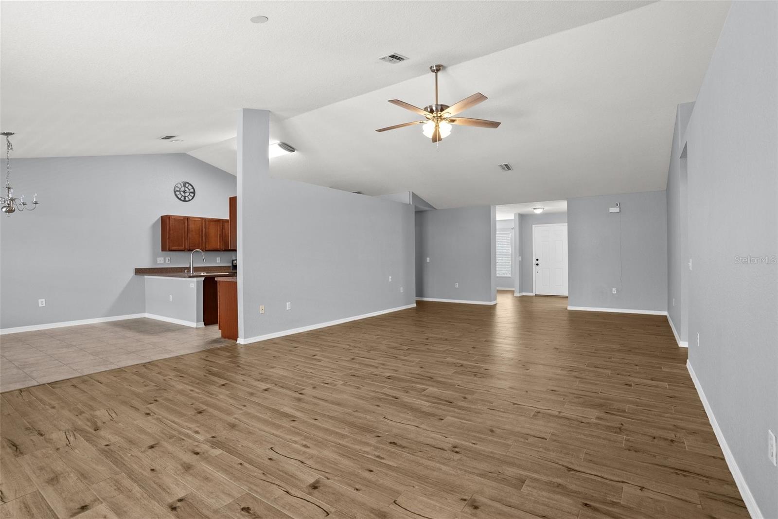 SPRING HILL - Residential Lease