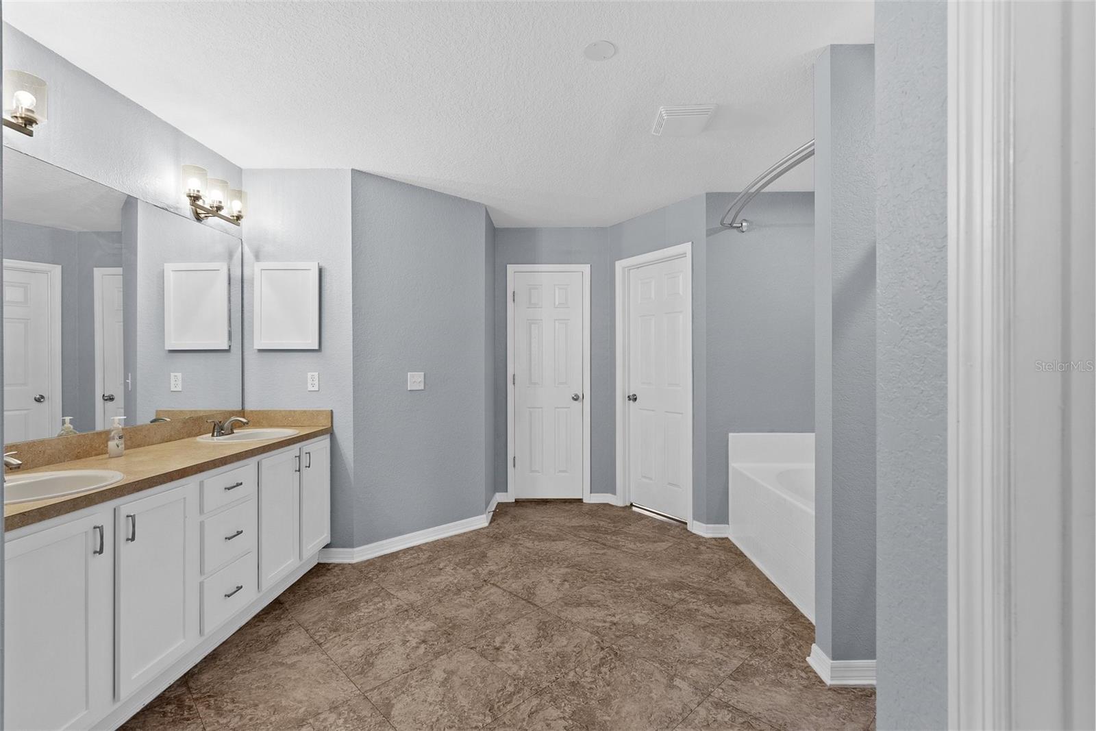 SPRING HILL - Residential Lease