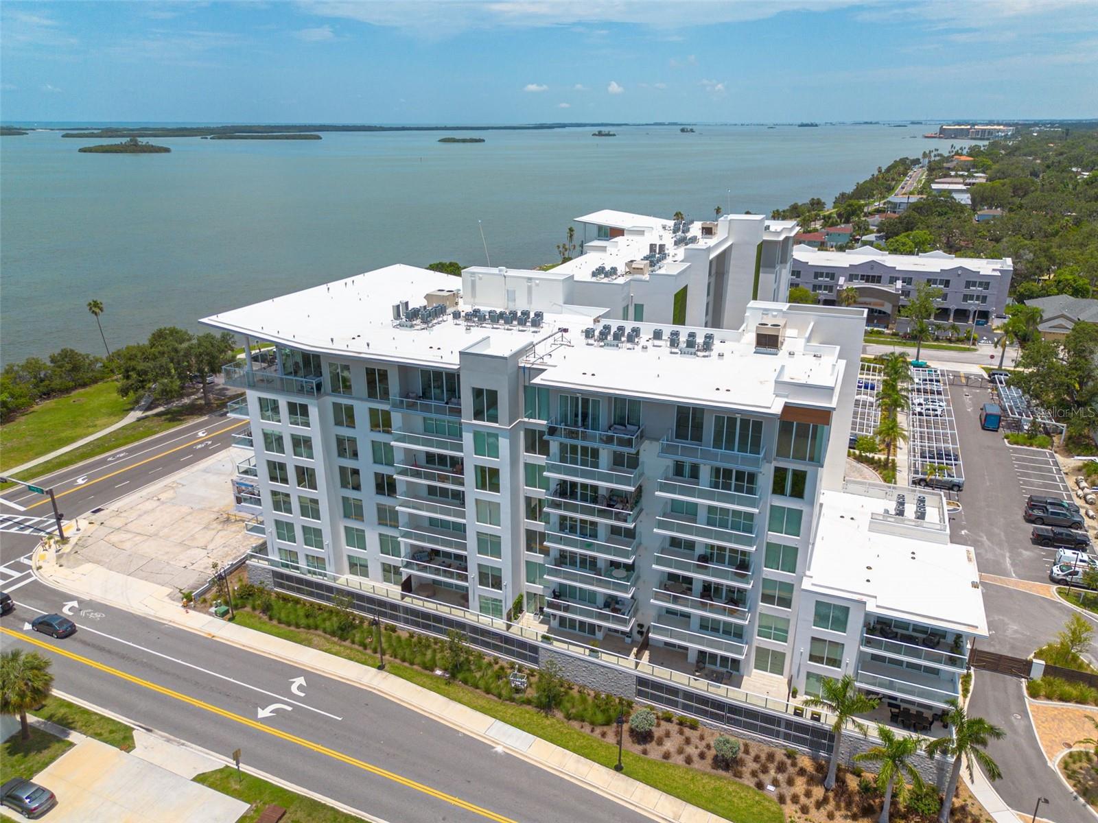 SERENA BY THE SEA - Residential