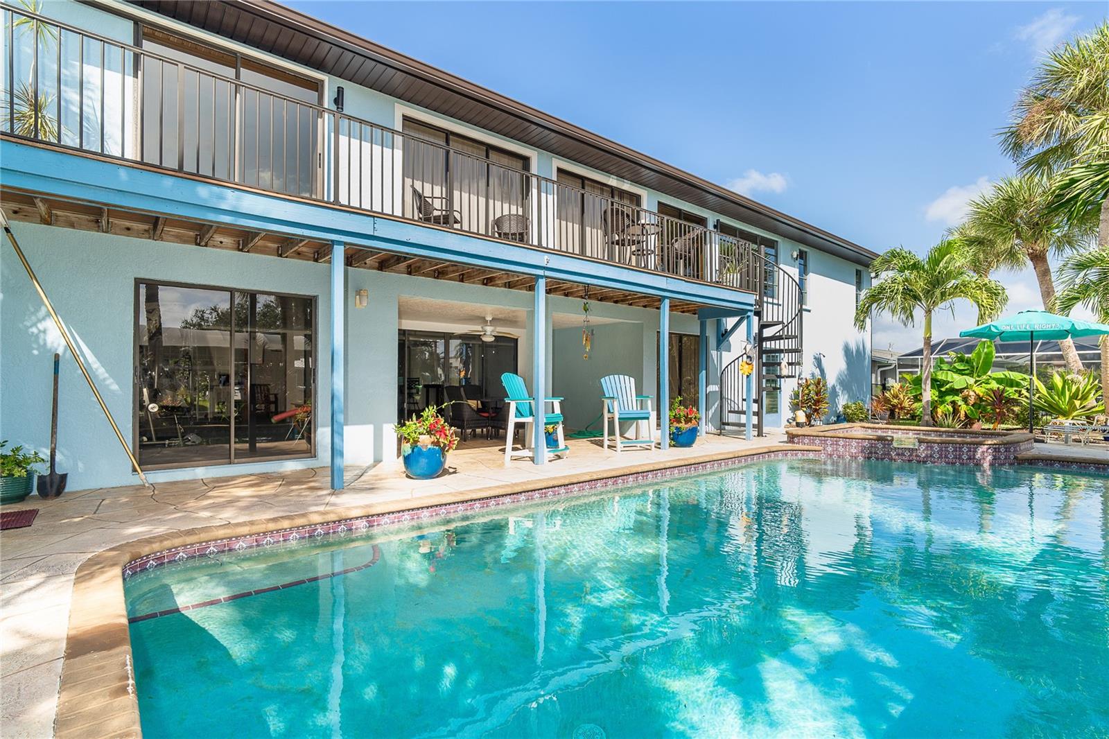 PALM POINT - Residential