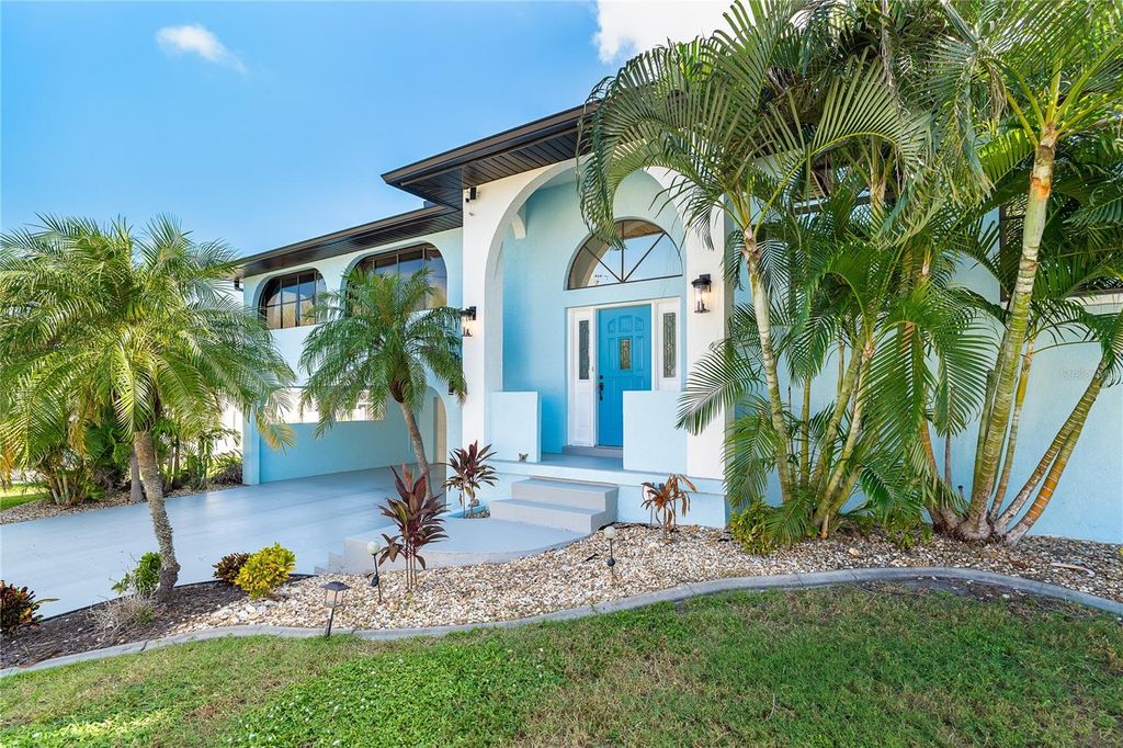 Photo of 10467 Marion Street, Englewood, FL 34224 (MLS # A4668081)