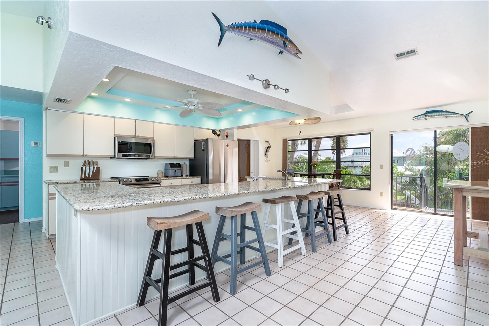 PALM POINT - Residential