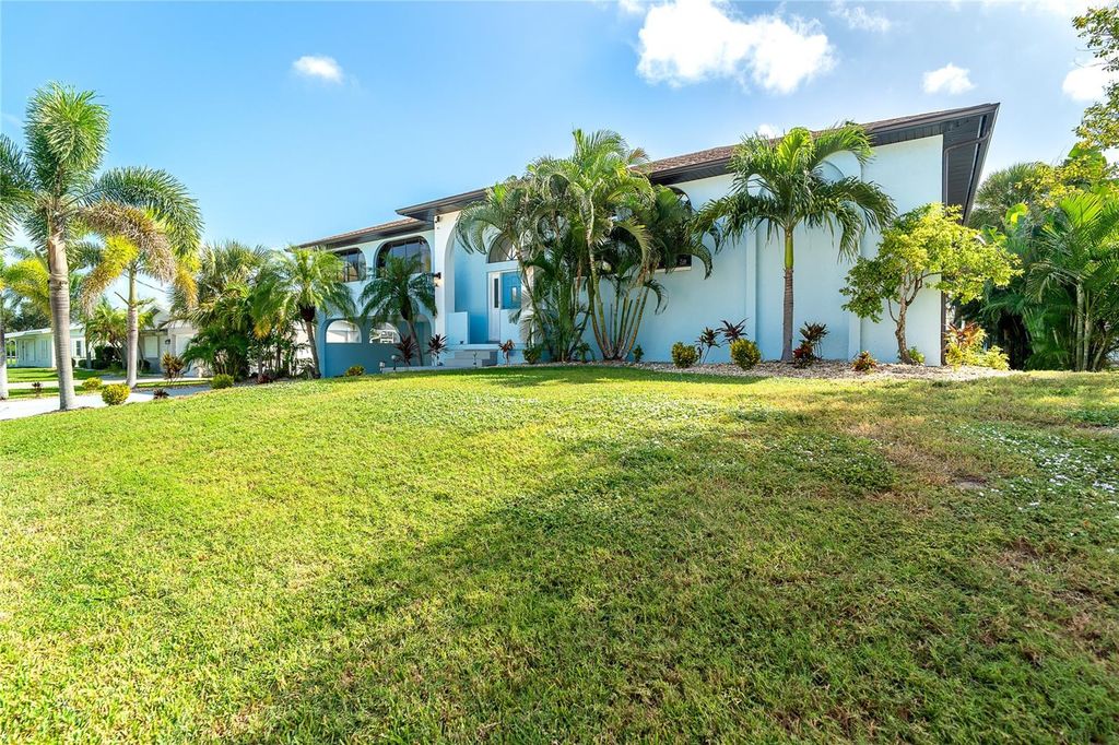 Photo of 10467 Marion Street, Englewood, FL 34224 (MLS # A4668081)