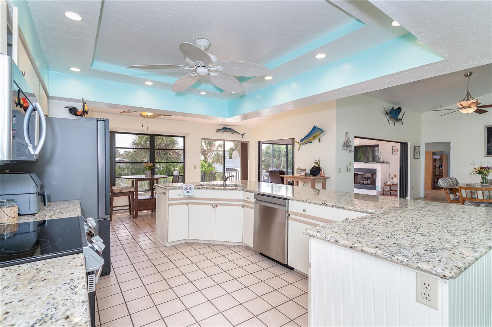PALM POINT - Residential