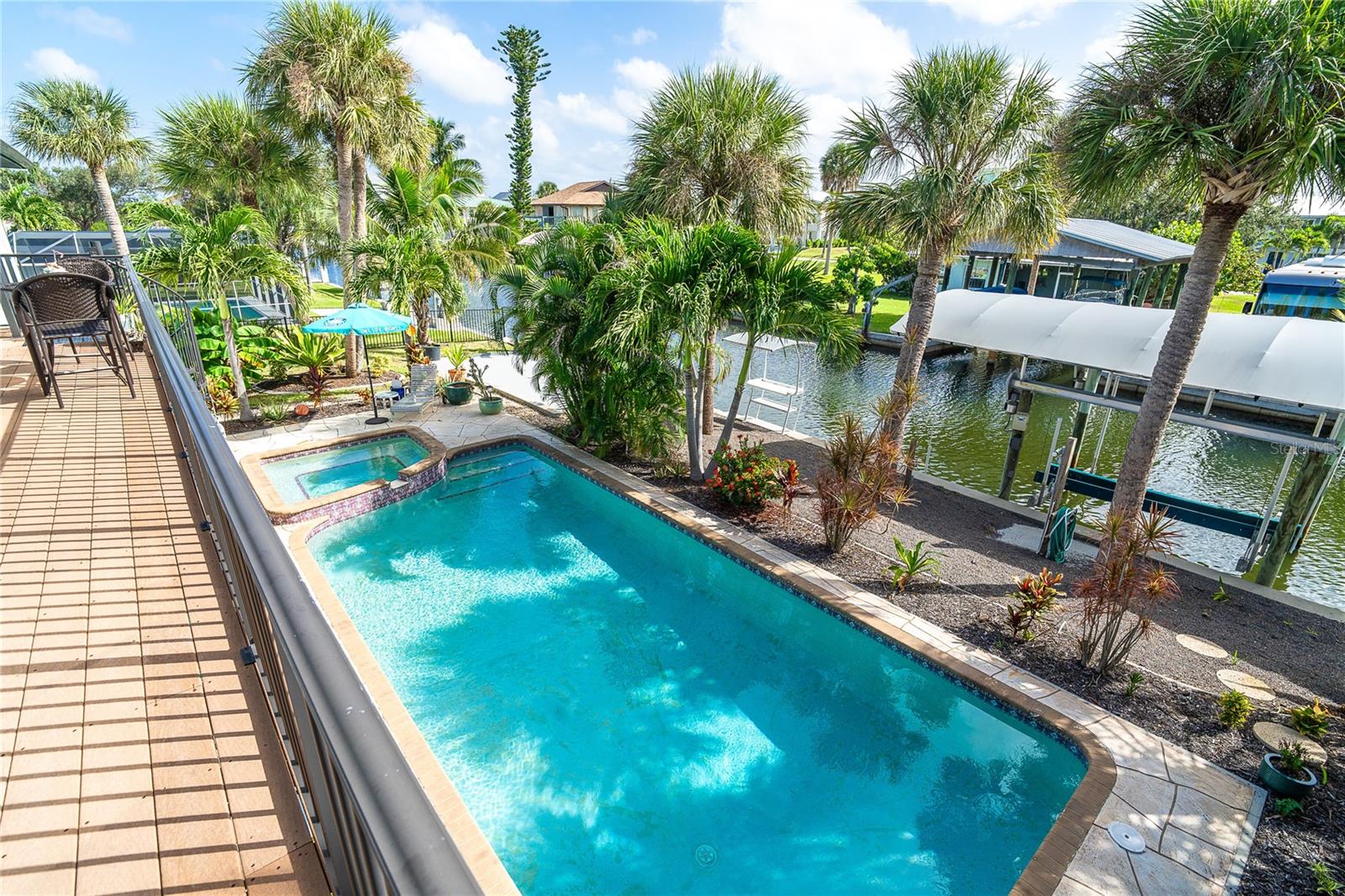 PALM POINT - Residential
