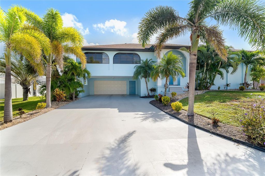 Photo of 10467 Marion Street, Englewood, FL 34224 (MLS # A4668081)