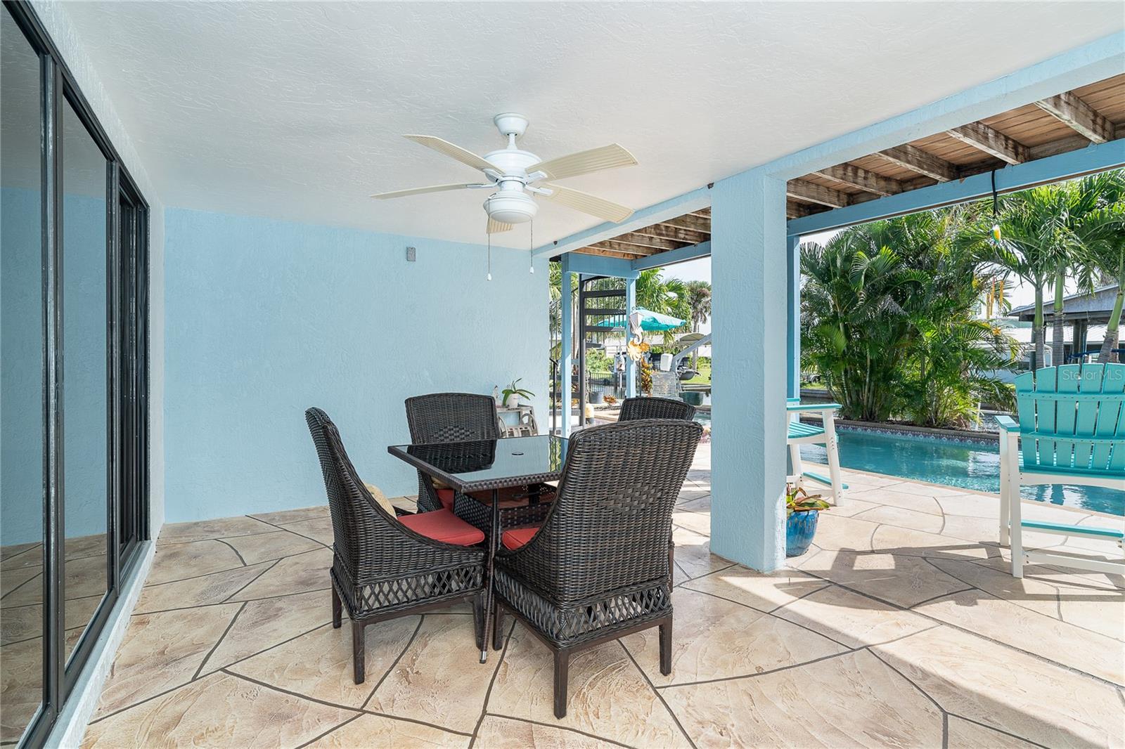 PALM POINT - Residential