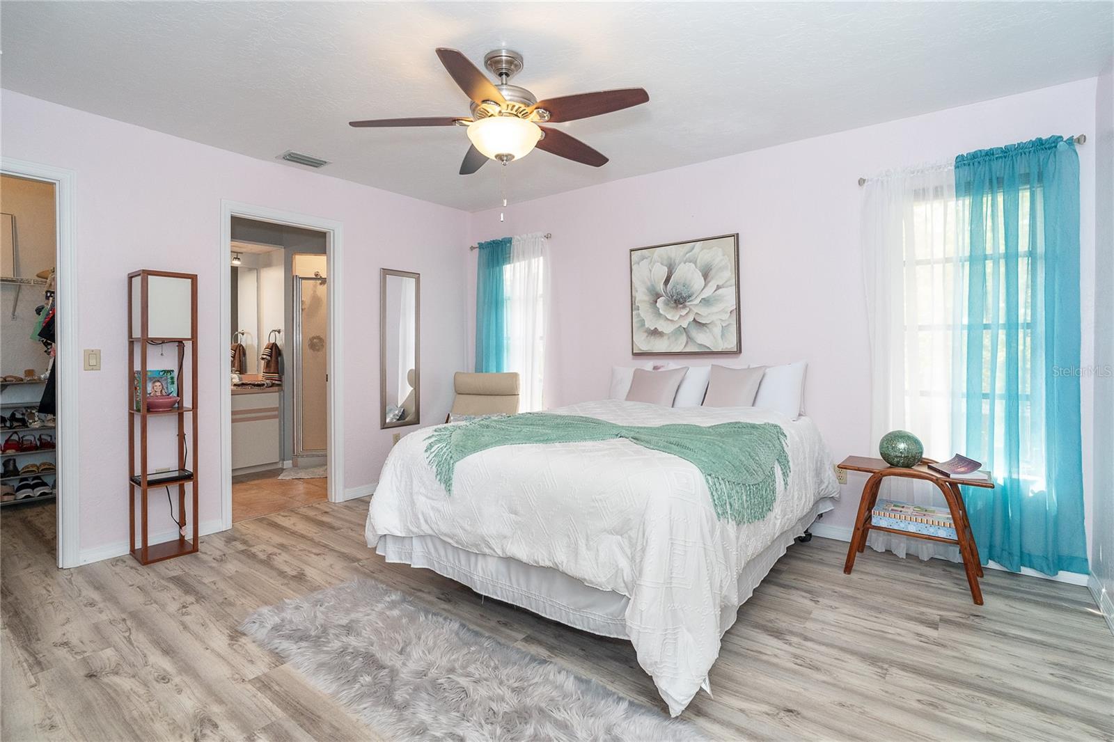 PALM POINT - Residential