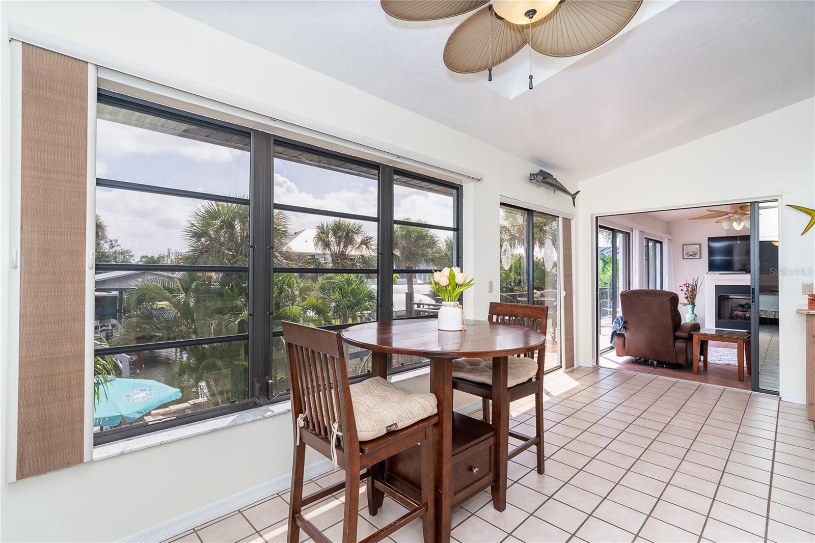PALM POINT - Residential