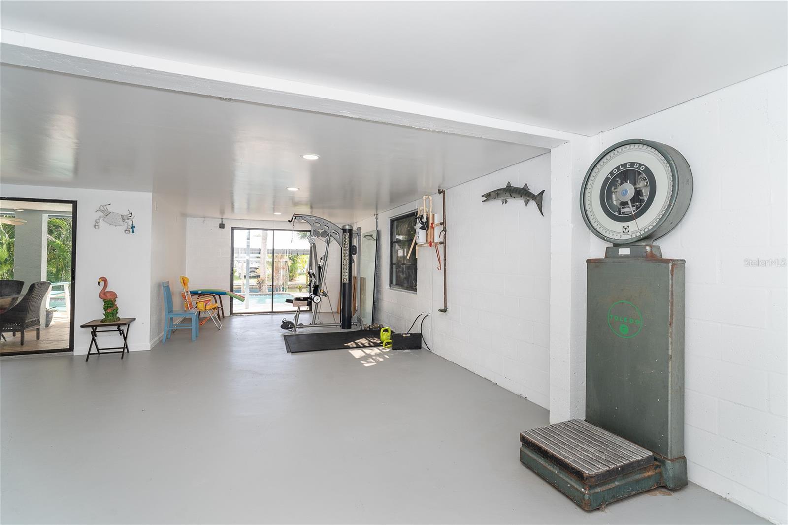 PALM POINT - Residential