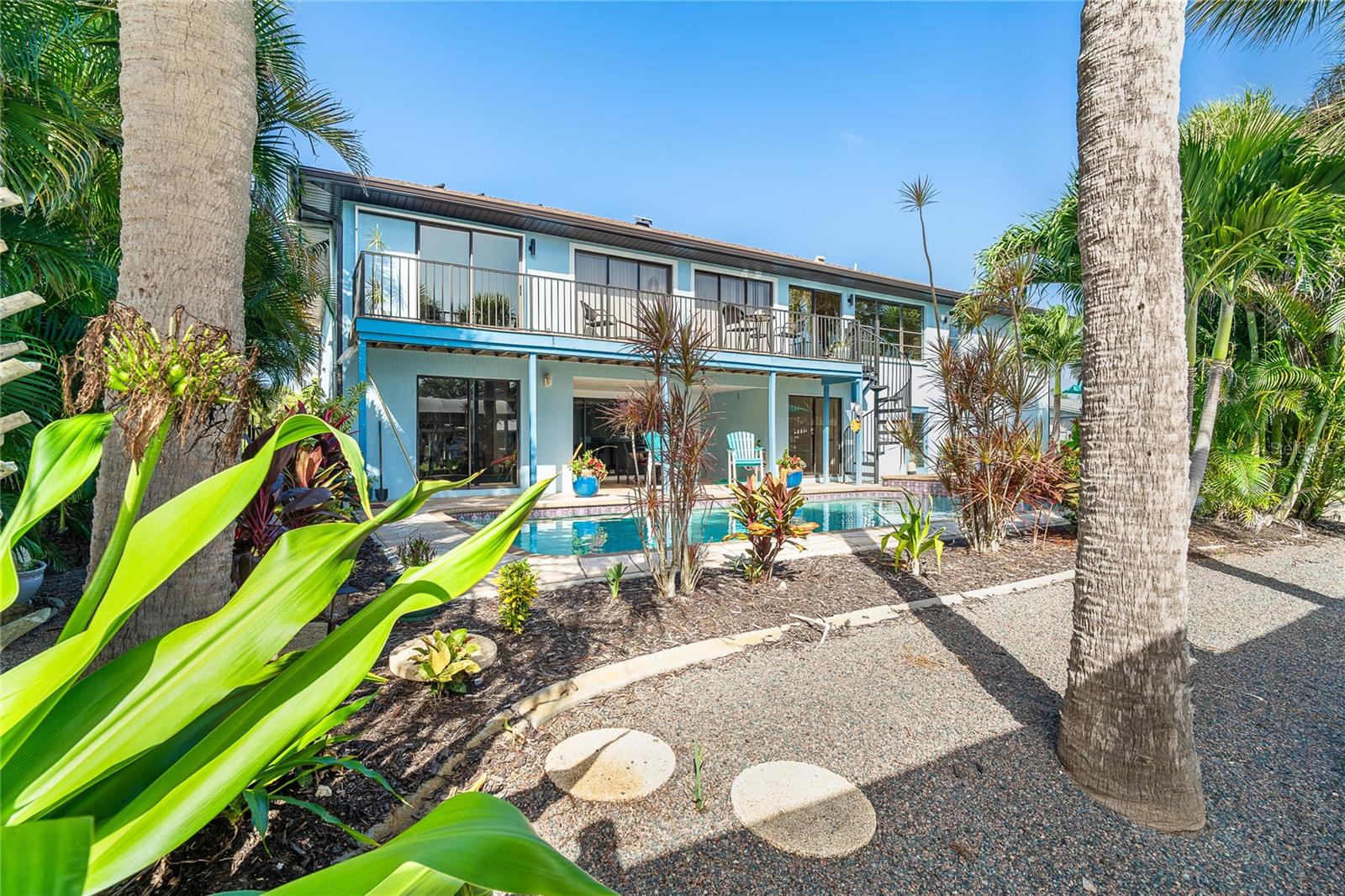PALM POINT - Residential