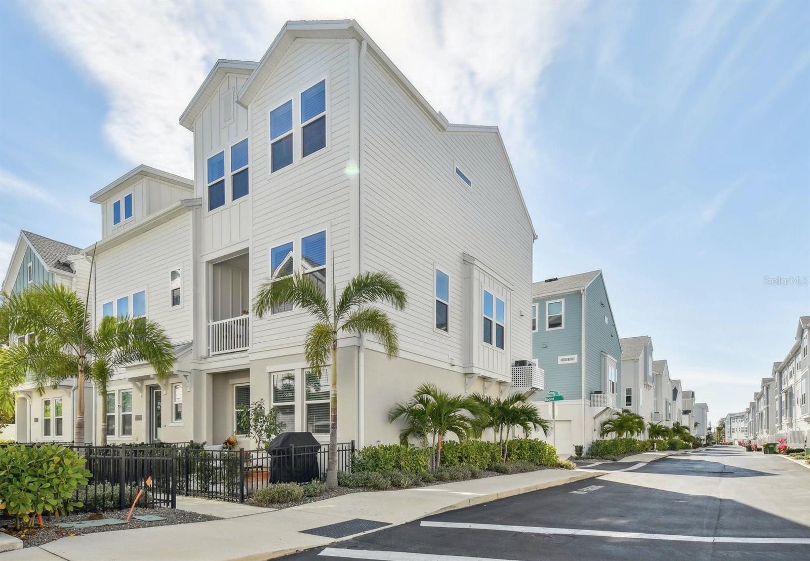 2500 BOONE COURT