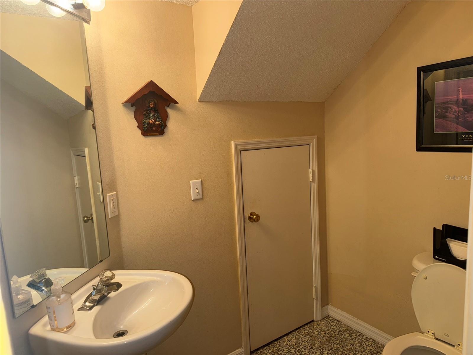 RIVERWALK AT WATERSIDE ISLAND - Residential