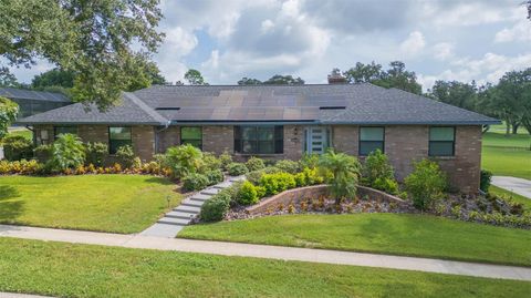 A home in VALRICO