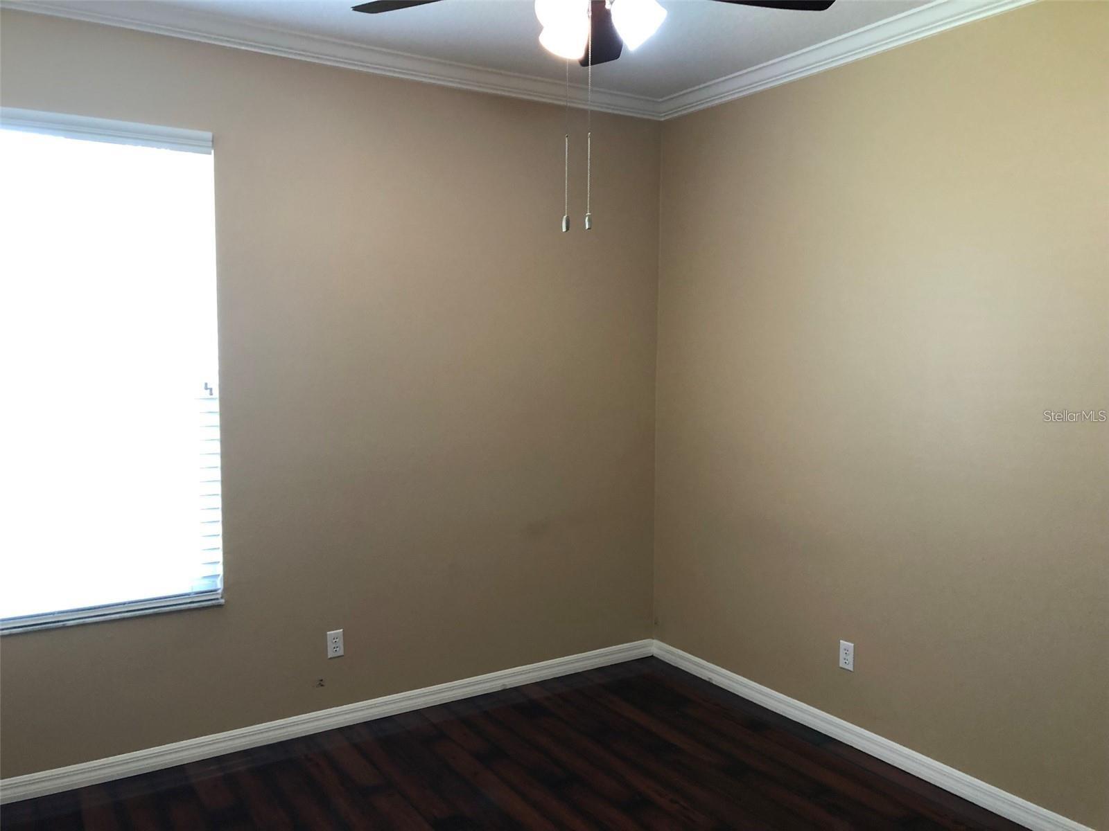 LOST LAKE GLEN - Residential Lease