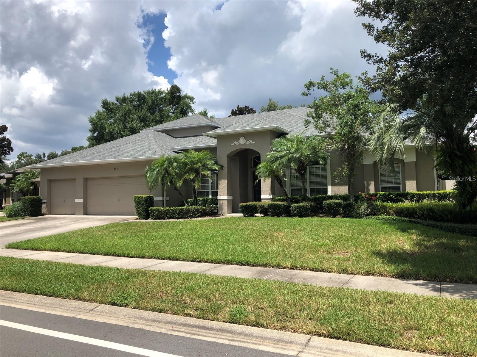 LOST LAKE GLEN - Residential Lease