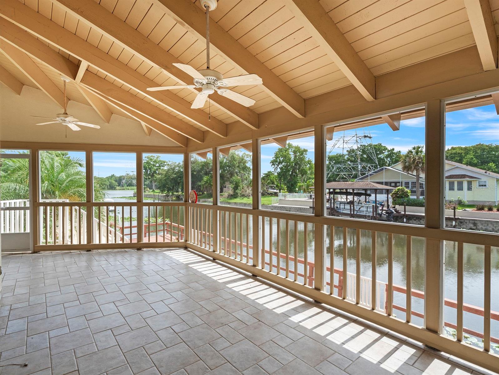 1721 PERCH LANE