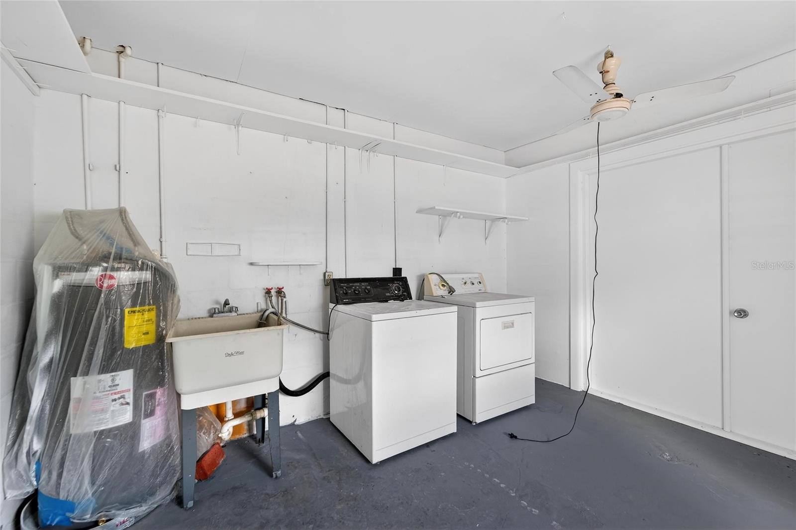 DEL WEBBS SUN CITY FLORIDA UN - Residential