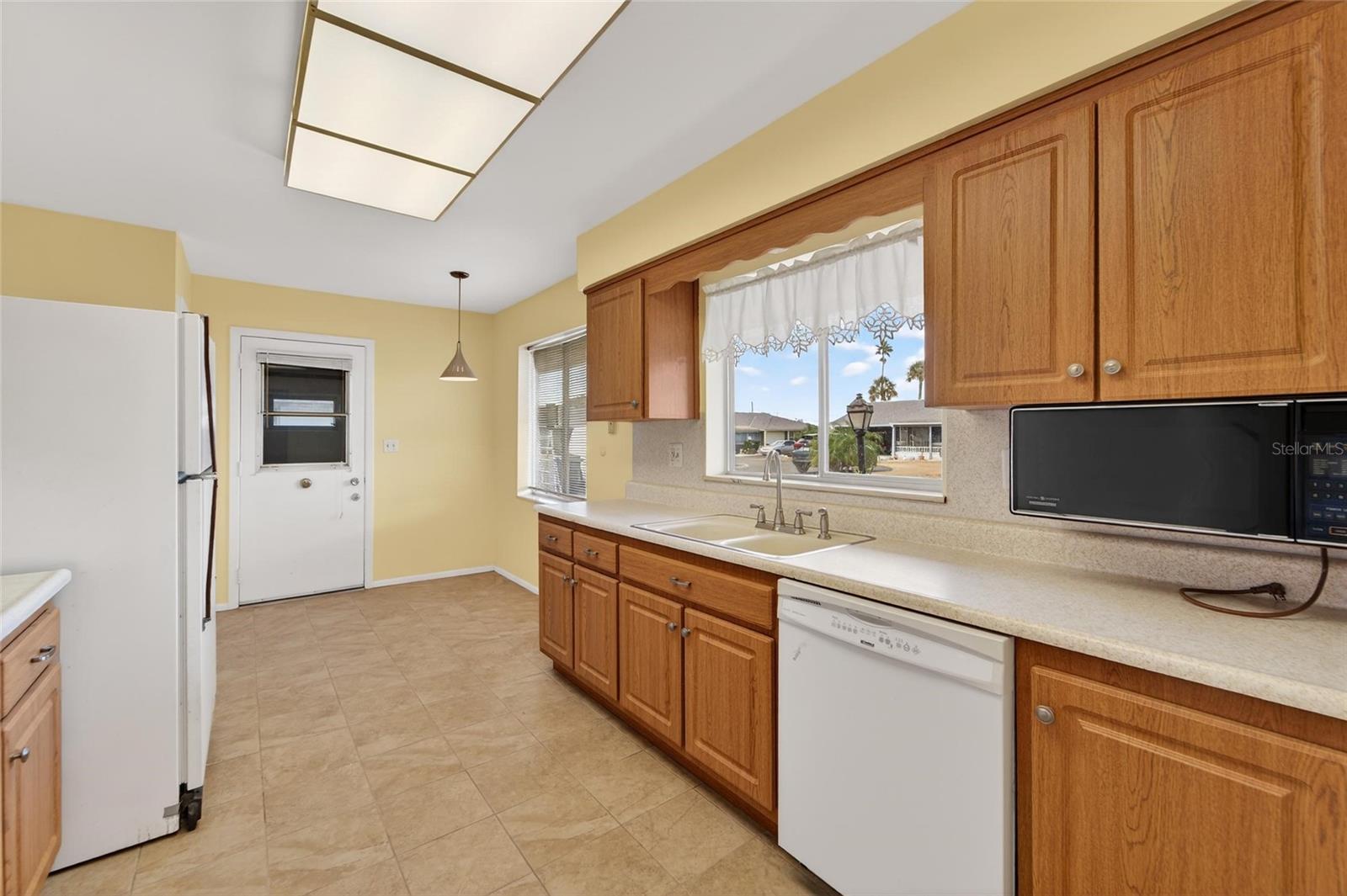 DEL WEBBS SUN CITY FLORIDA UN - Residential