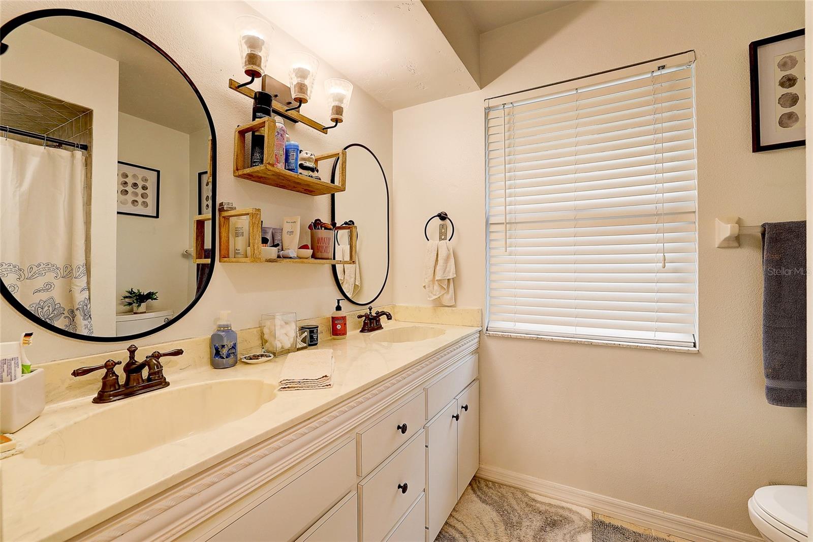 HEATHER LAKES - Residential