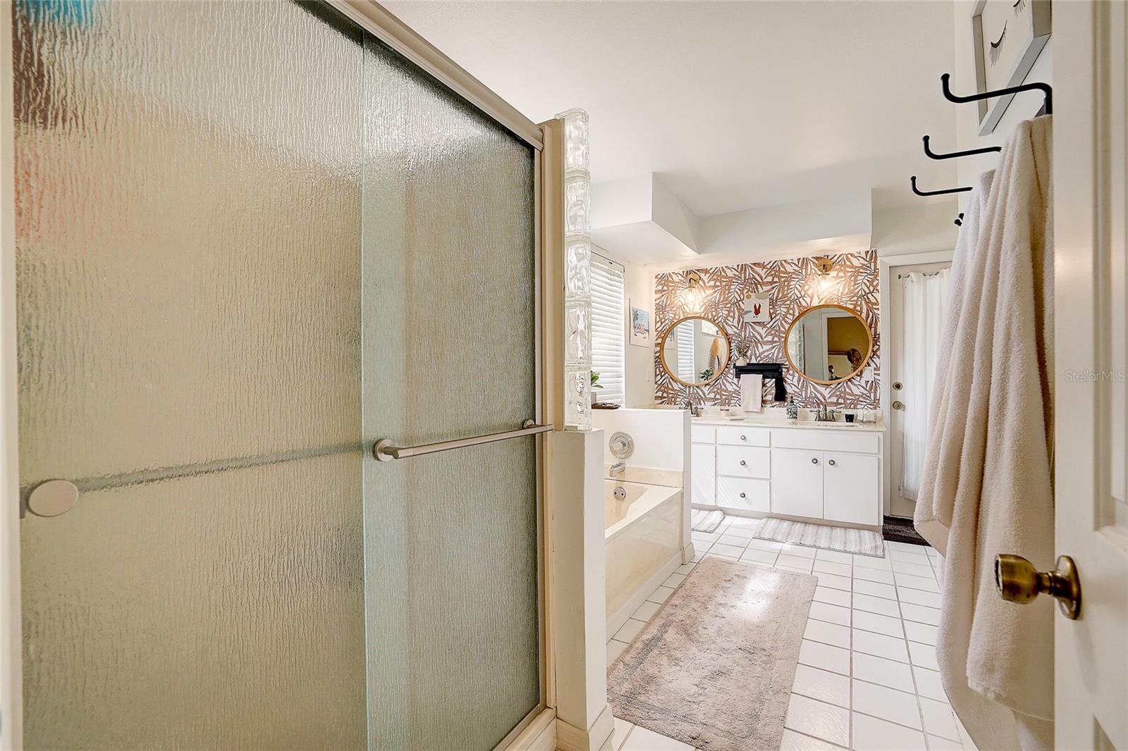 HEATHER LAKES - Residential