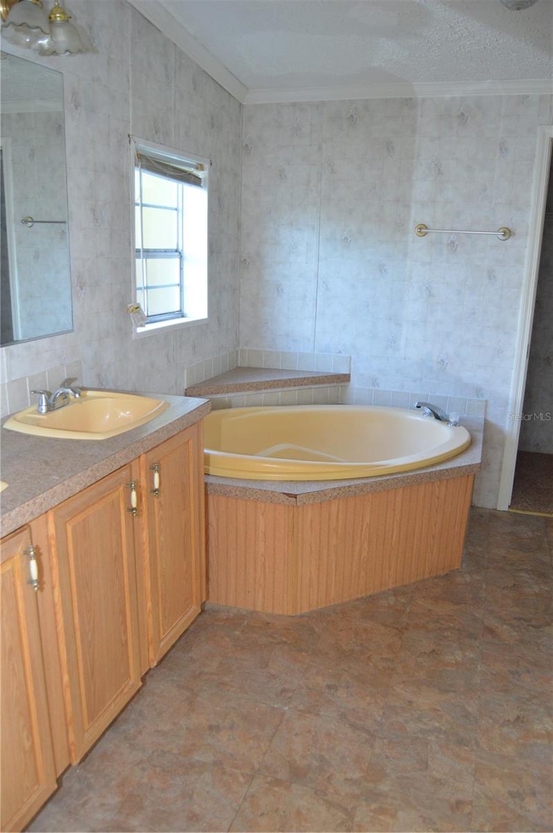 SILVER SPGS MANOR - Residential