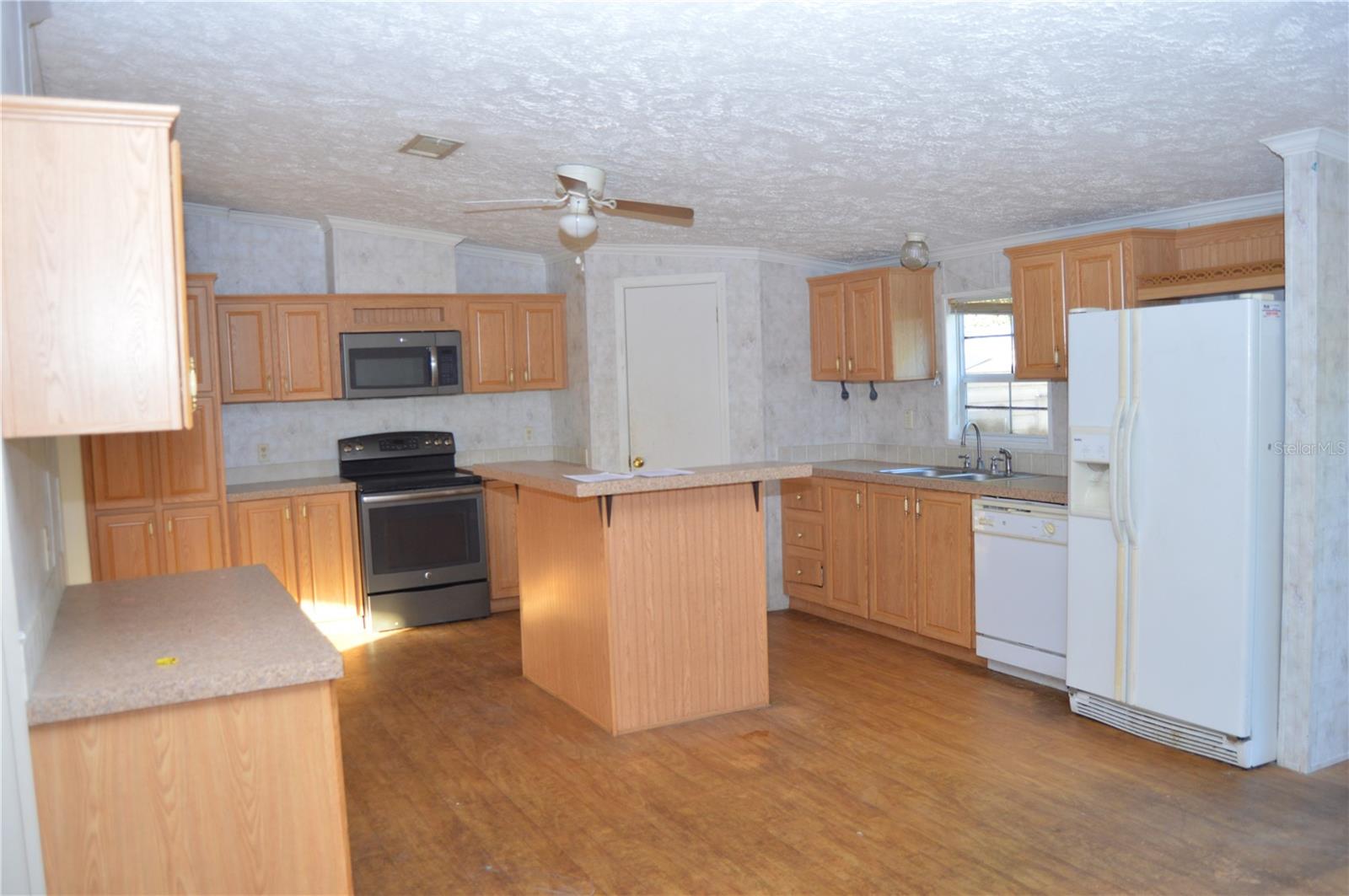 SILVER SPGS MANOR - Residential