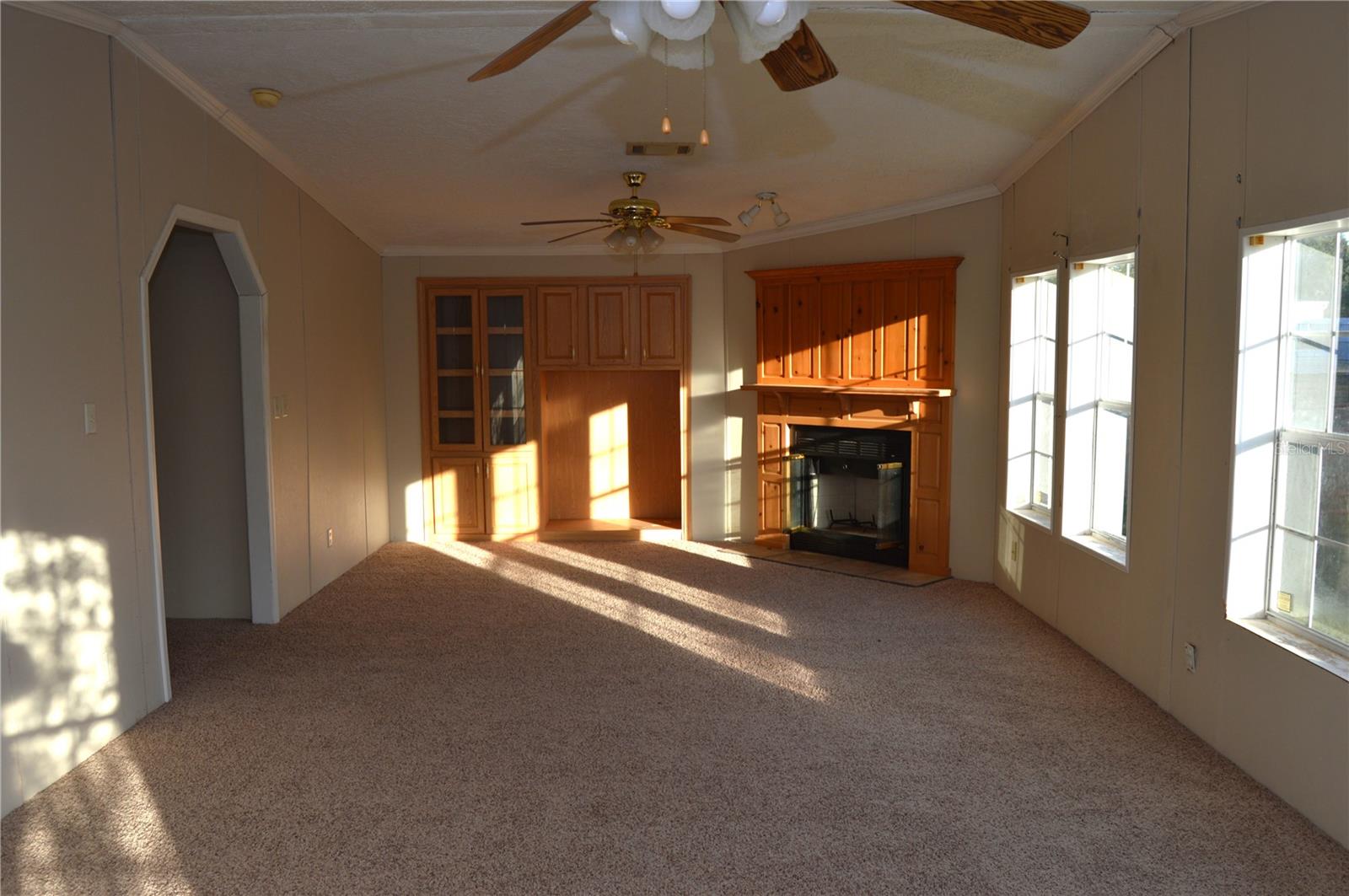 SILVER SPGS MANOR - Residential