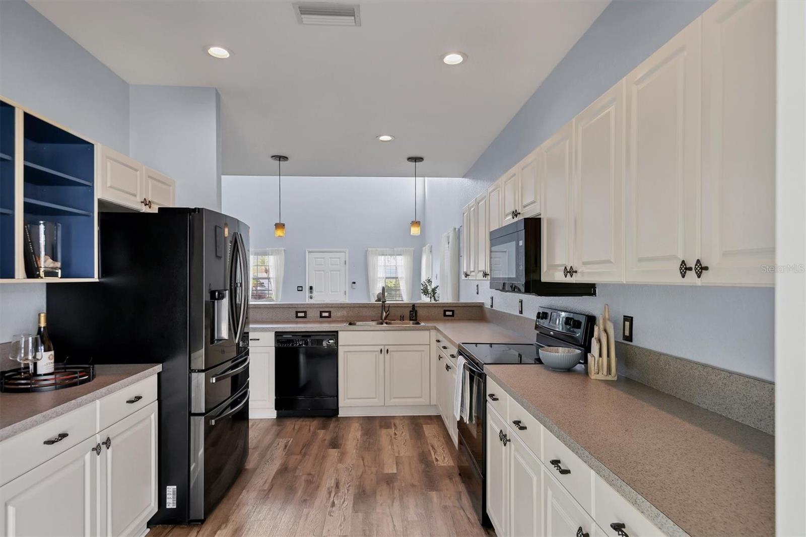 OAK VIEW PH III - Residential