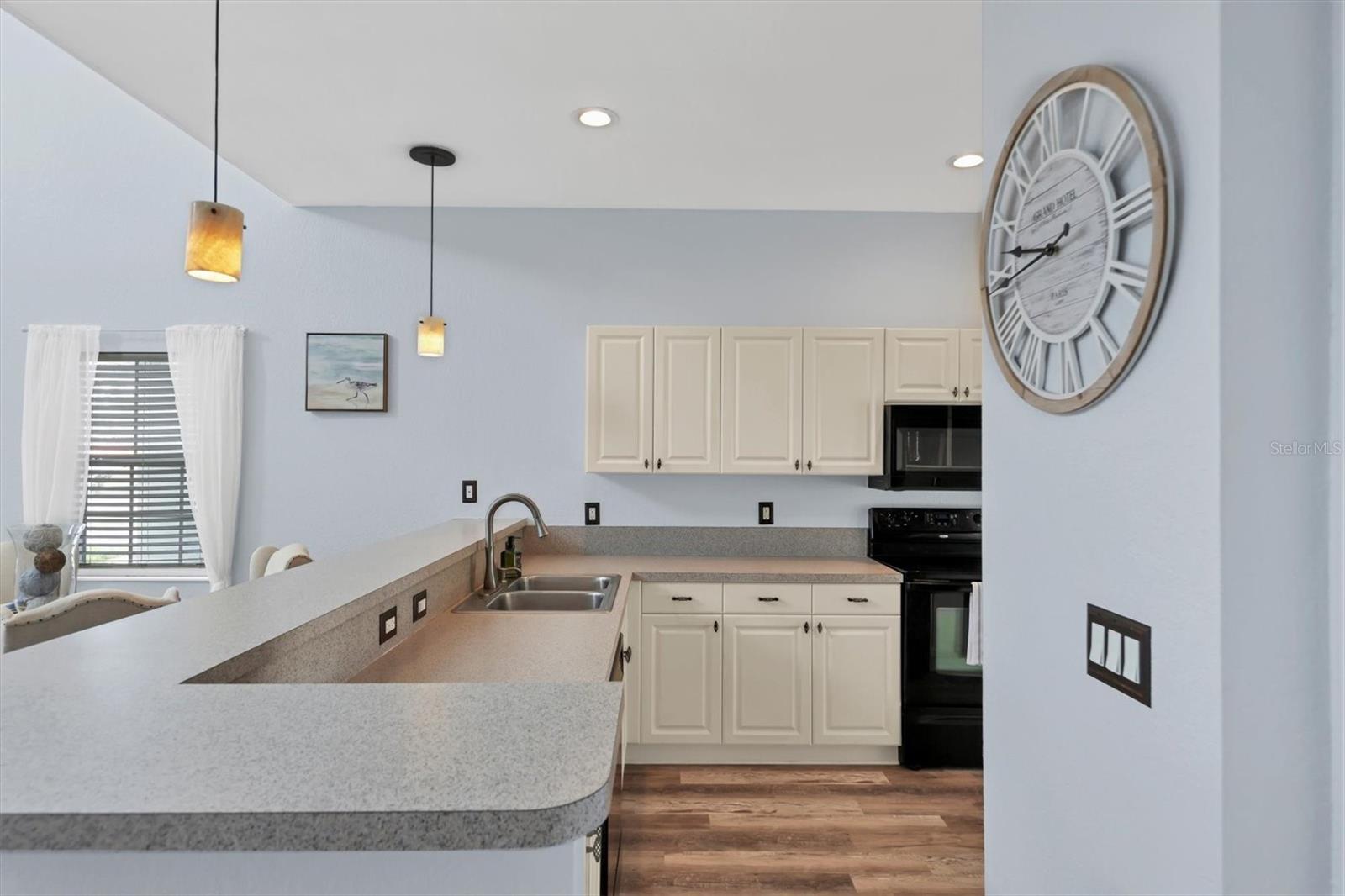 OAK VIEW PH III - Residential