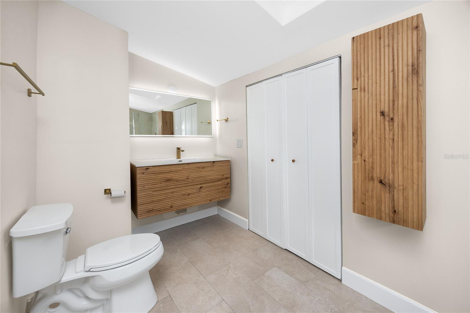 PAGES REP OF MITCHELLS BEACH - Residential