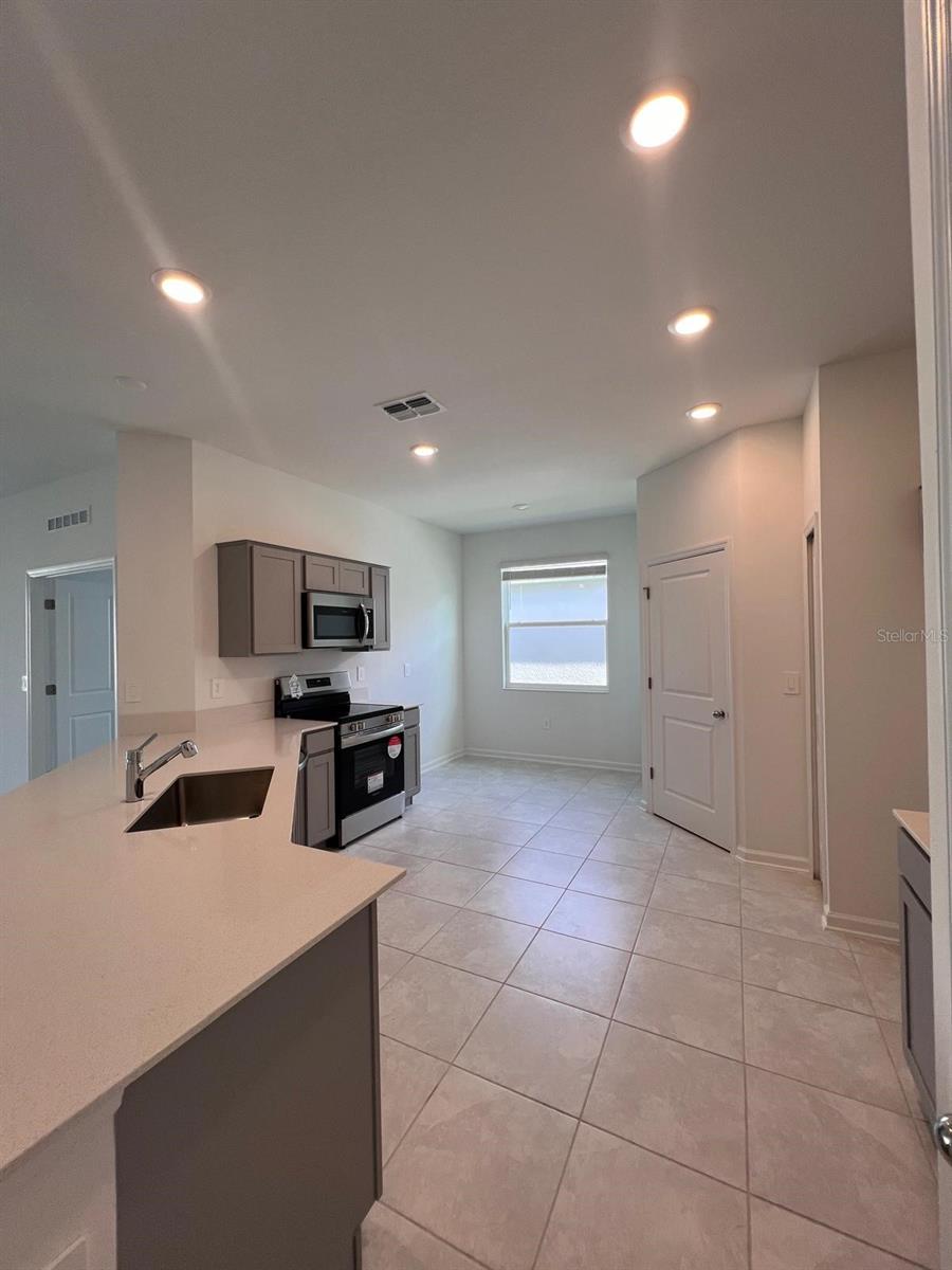 PEACE CRK RESERVE - Residential Lease